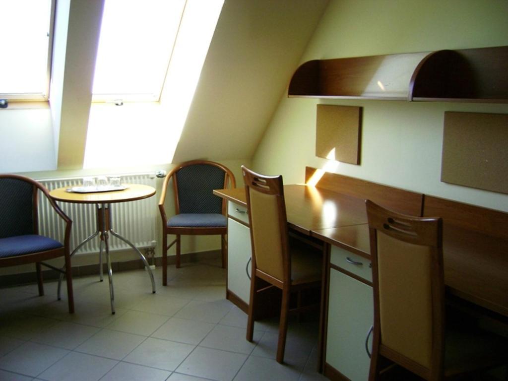 Karoly Robert Diakhotel Gyöngyös Rom bilde
