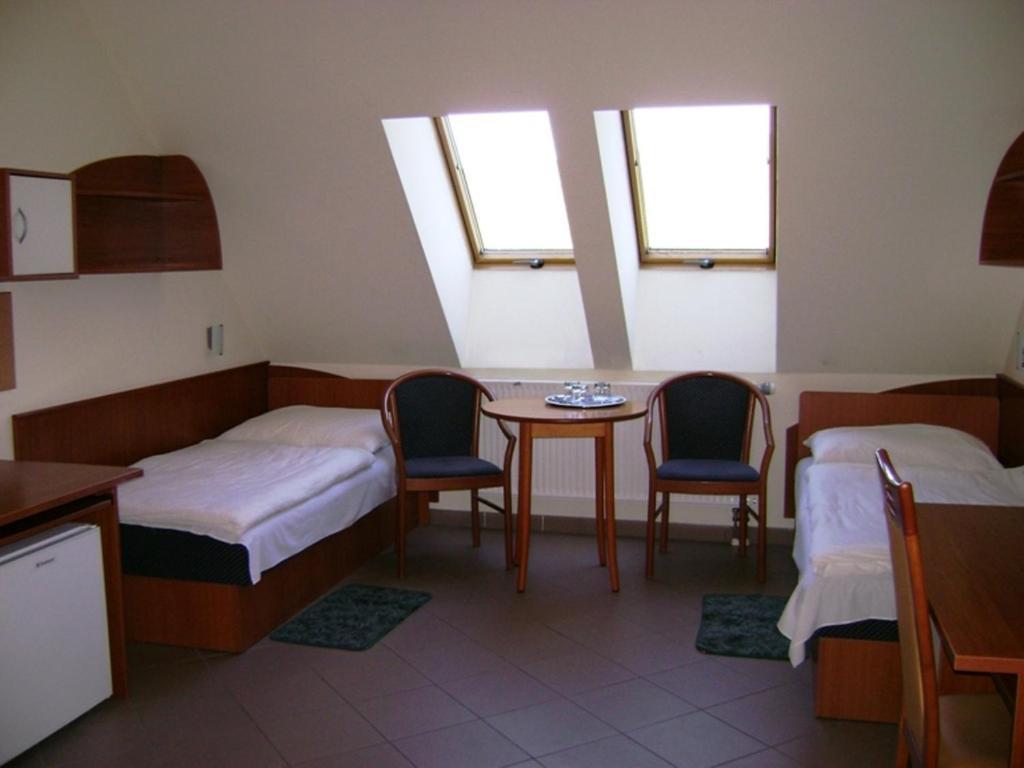 Karoly Robert Diakhotel Gyöngyös Rom bilde